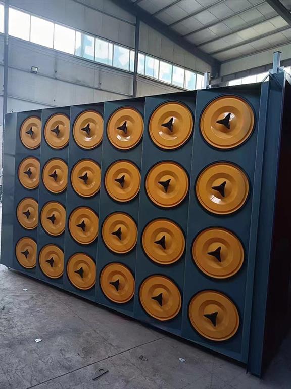 <a href='/ltccq/xcsltccq.html'>斜插式濾筒除塵器</a>工作原理圖